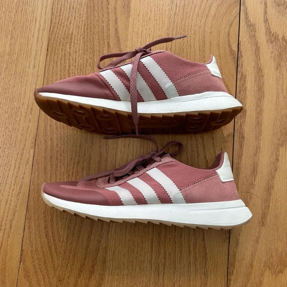 Adidas Originals FLB W Flashback Runners Raw Pink/White BY9301 Sz 8 1/2 Sneakers